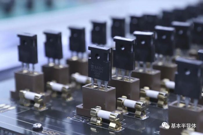 国产第二代碳化硅SiC MOSFET单管及模块